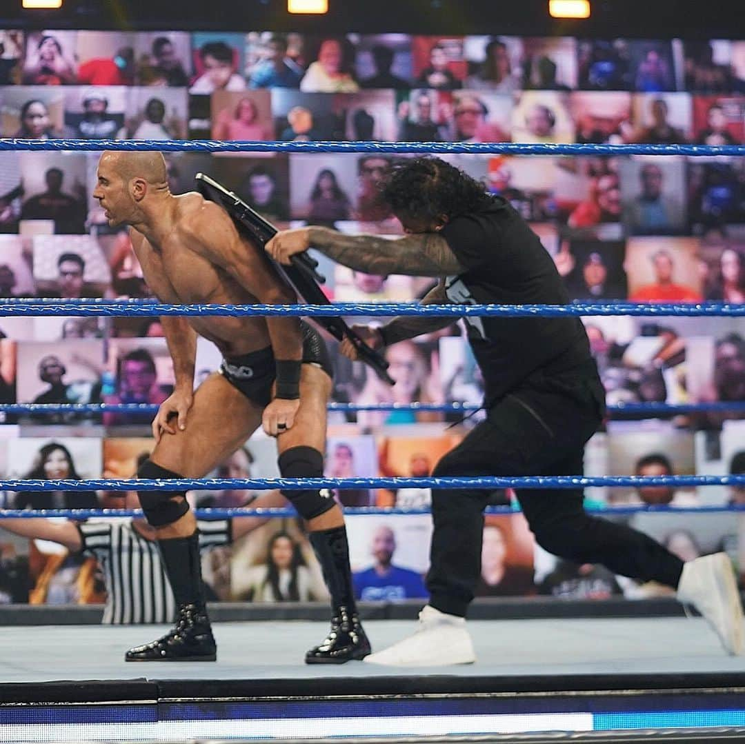 WWEさんのインスタグラム写真 - (WWEInstagram)「#KevinOwens sits alone in the ring after chaos breaks out at the end of #SmackDown!」2月13日 12時05分 - wwe