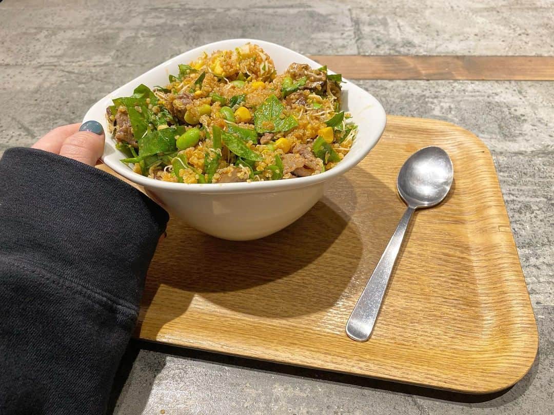 ナタリア聖奈のグルメインスタ