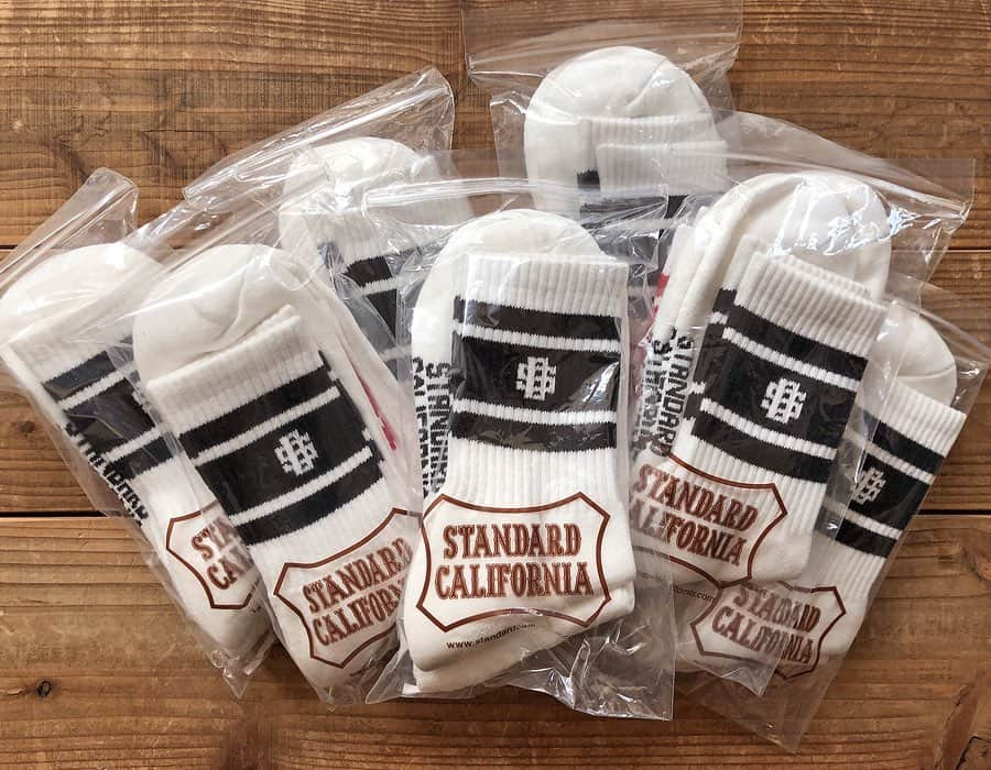 スタンダードカリフォルニアさんのインスタグラム写真 - (スタンダードカリフォルニアInstagram)「SD Sports Socks再入荷しました！  #standardcalifornia #スタンダードカリフォルニア #california #ebisu #socks #ソックス #sportssocks #スポーツソックス #linesocks #ラインソックス#fashion #ファッション #internationalshipping  #overseasshipping」2月13日 12時31分 - standardcalifornia