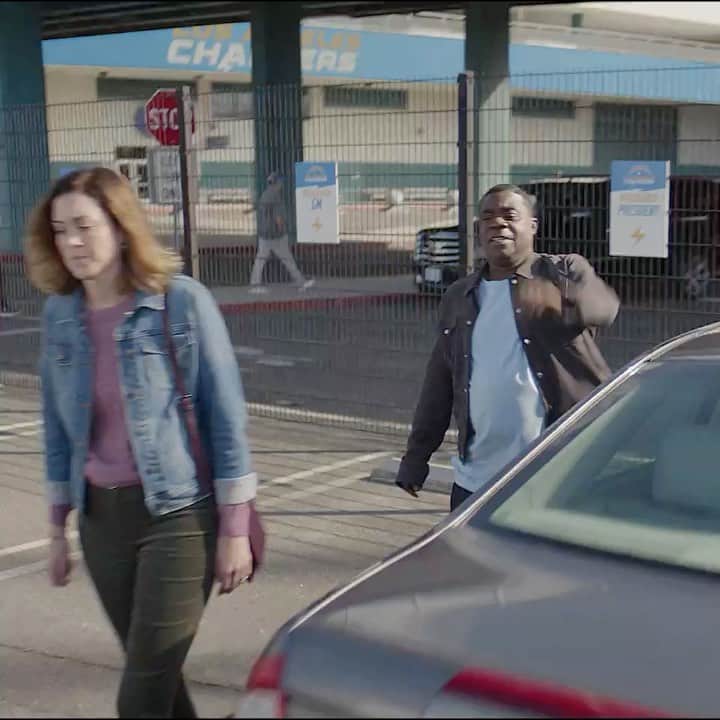 ジョーイ・ボサのインスタグラム：「Pretty sure it wasn't me… ¯\_(ツ)_/¯ When you need to #BeCertain  about home financing, Rocket Can. #ad」