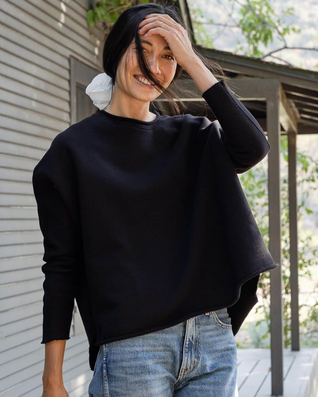 フランク&アイリーンのインスタグラム：「Fully stocked and ready to keep you warm. Tap to shop! #FrankandEileen」