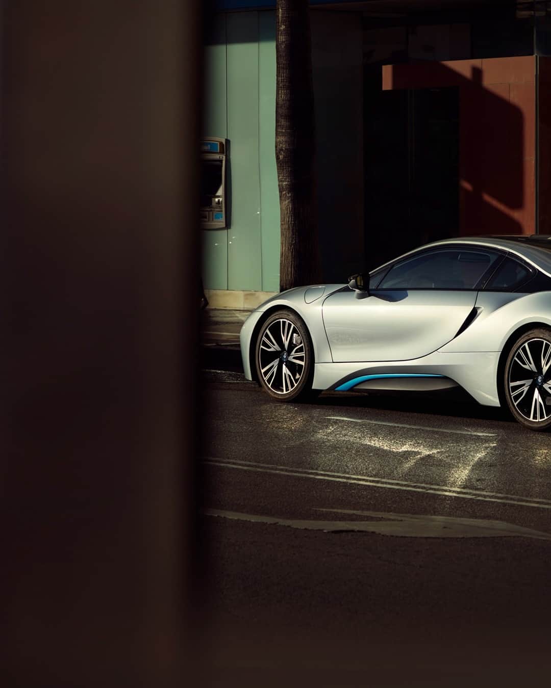 BMWのインスタグラム：「Let's embark on a journey through time. The BMW i8 Coupé. #BMWi #i8 #BornElectric #BMWrepost @stefanviehbacher」