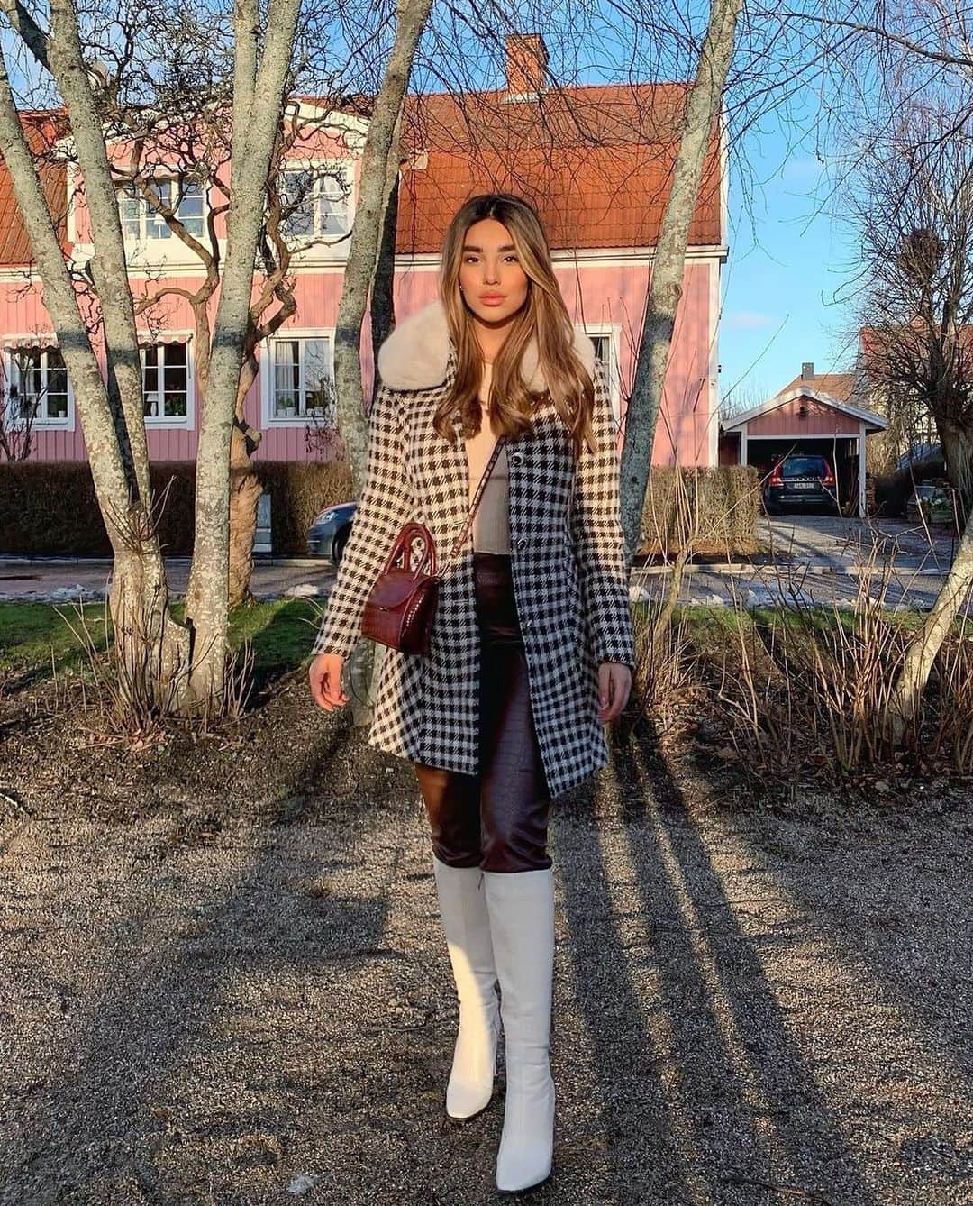 SHEINのインスタグラム：「Glam up your life ✨  @themayazeno  Shop Item #: 1902410  #SHEINgals #SHEINstyle #SHEINSS21 #chic」