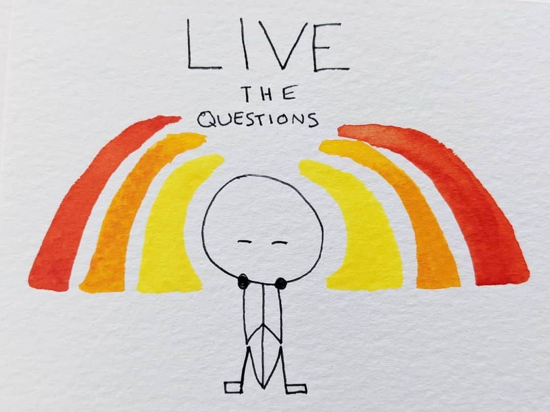 ハナー・ハートのインスタグラム：「Anyone who thinks they have all the answers...  stopped asking Questions a long time ago.」
