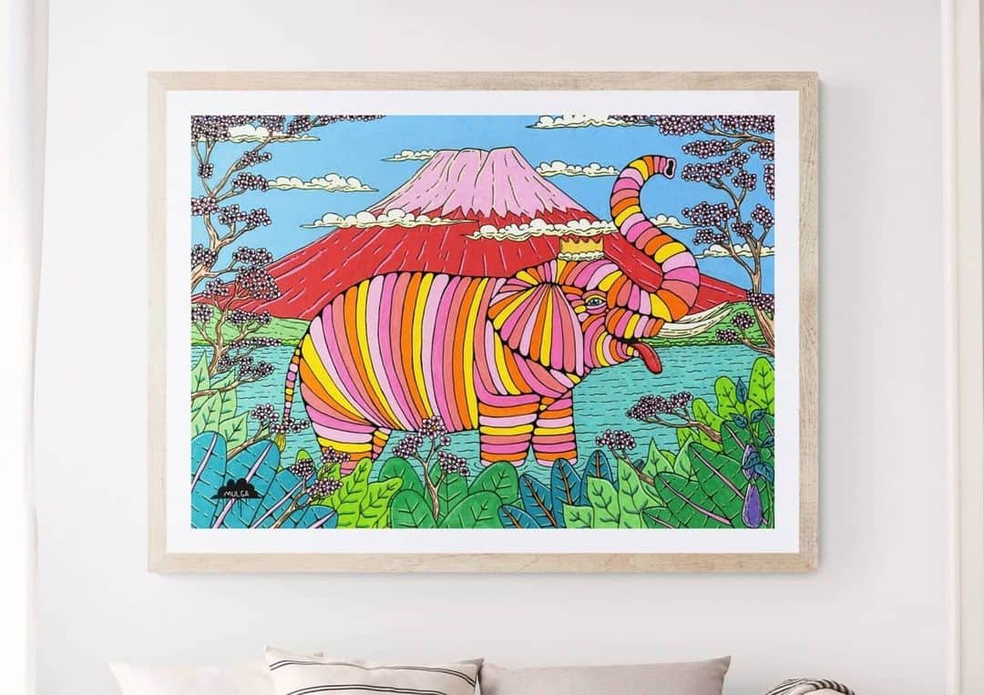 MULGAさんのインスタグラム写真 - (MULGAInstagram)「Please meet the one and only majestic Akiko the Elephant, a commission for Akiko in Japan. If you'd love to gaze upon Akiko on a daily basis I've got premium fine art prints of Akiko on my website. ⁣ ⁣ The story of Akiko the Elephant⁣ ⁣ Once there was a powerful and jolly elephant called Akiko the Elephant. Every morning Akiko would bathe in the waters under the shadow of Mt Fuji.⁣ ⁣ After her daily bathe she would harvest a rich assortment of eggplants and BBQ them for her breakfast.⁣ ⁣ After a nutritious eggplant breakfast she would head to work were she would prepare those three wheeled bike boat things that people hire and ride around the lake on.⁣ ⁣ Her business was called Akiko's Three Wheeled Bike Boat Hire and it was one of the four most popular three wheeled bike boat thing hire places and provided her a comfortable income.⁣ ⁣ The End⁣ ⁣ #mulgatheartist #mtfuji #elephant #elephantart #mountfuji #mounatinart #japaneseart #eggplant #cherryblossom #cherryblossomart」2月13日 6時11分 - mulgatheartist