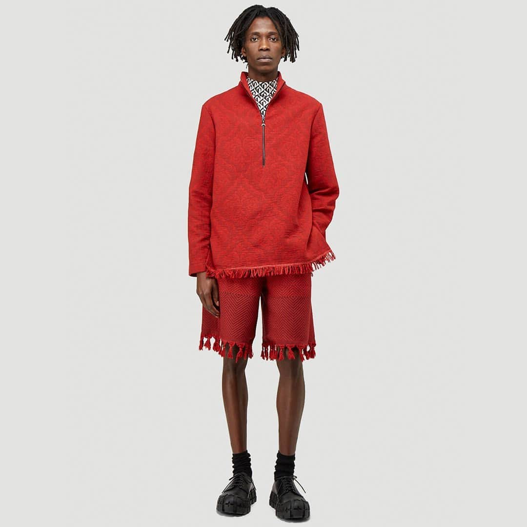 エルエヌシーシーのインスタグラム：「Marine Serre offers new season environmental ly-conscious pieces, working with upcycled materials including carpet, silk scarves and denim alongside high-tech and innovative fabrics.  The Regenerated Carpet Top and Regenerated Carpet Shorts are both available to shop online. @marineserre_official #marineserre_official」