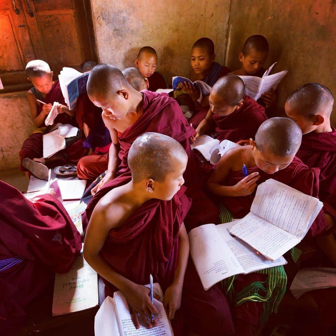 thephotosocietyさんのインスタグラム写真 - (thephotosocietyInstagram)「Photo by @irablockphoto / Novice monks studying in a classroom at the Mudita Foundation. As the situation in Myanmar deteriorates as a result of the Military coup, I continue to hope for the best for the Burmese people. A couple of years ago I volunteered to work with the Mudita Foundation, which is involved in educating and helping orphans or children from poor families that cannot feed, educate or provide health care for them. The services provided by this group are essential to the well-being of marginalized children in Myanmar. I am concerned that the disruption caused by the coup vould adversely affect the foundation's important work. #myanmar #muditafoundation #children #irablock」2月13日 7時28分 - thephotosociety