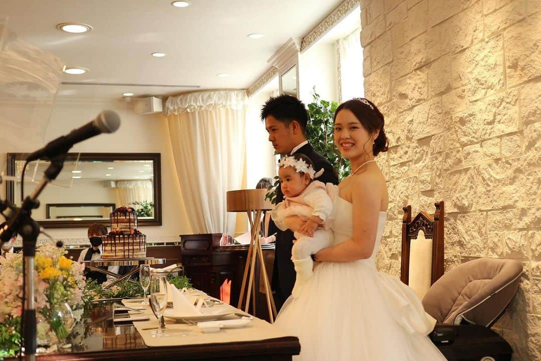 三浦絵里菜さんのインスタグラム写真 - (三浦絵里菜Instagram)「ゆうの結婚式👰‍♀️🤵‍♂️ 本当に素敵だったなー♡  ひなぽんも最高に可愛かったし頑張ってた👶🏻  幸せなひとときをありがとう🥰 これからも仲良くしてね♡  #時差投稿  #同級生  #小中高一緒」2月13日 13時15分 - 7eri