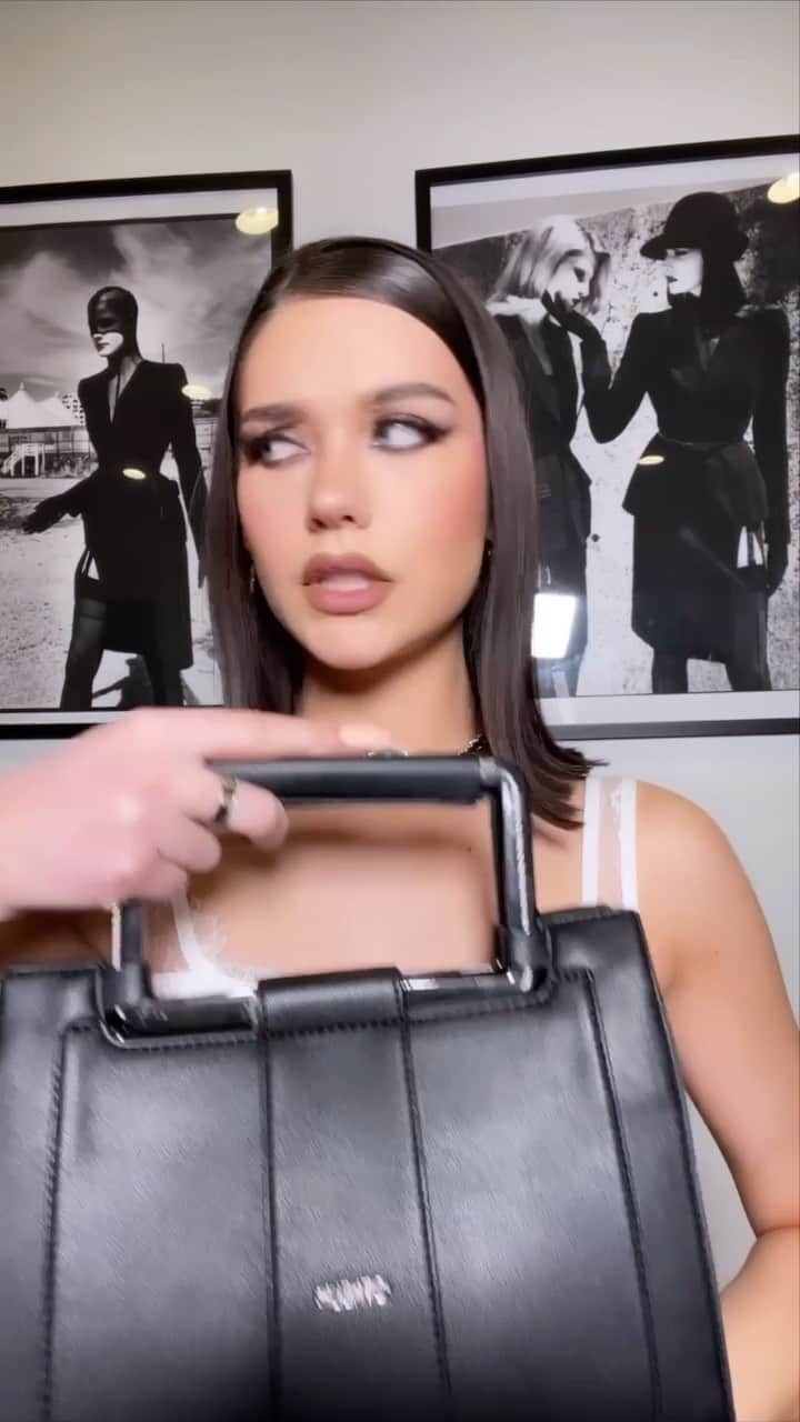 アマンダ・スティールのインスタグラム：「The AXEL BAG 2.0 is coming soon 🤩🖤 2.16.21 get ready 😏 @steele」