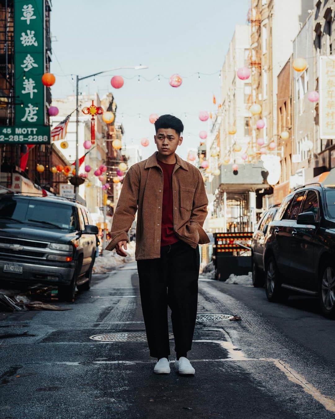 MR PORTERのインスタグラム：「How are you spending Lunar New Year? For Mr @flywithjohnnythai, it involves a stroll around China Town before spending time catching up with friends and family 🧧 #YearofthOx」