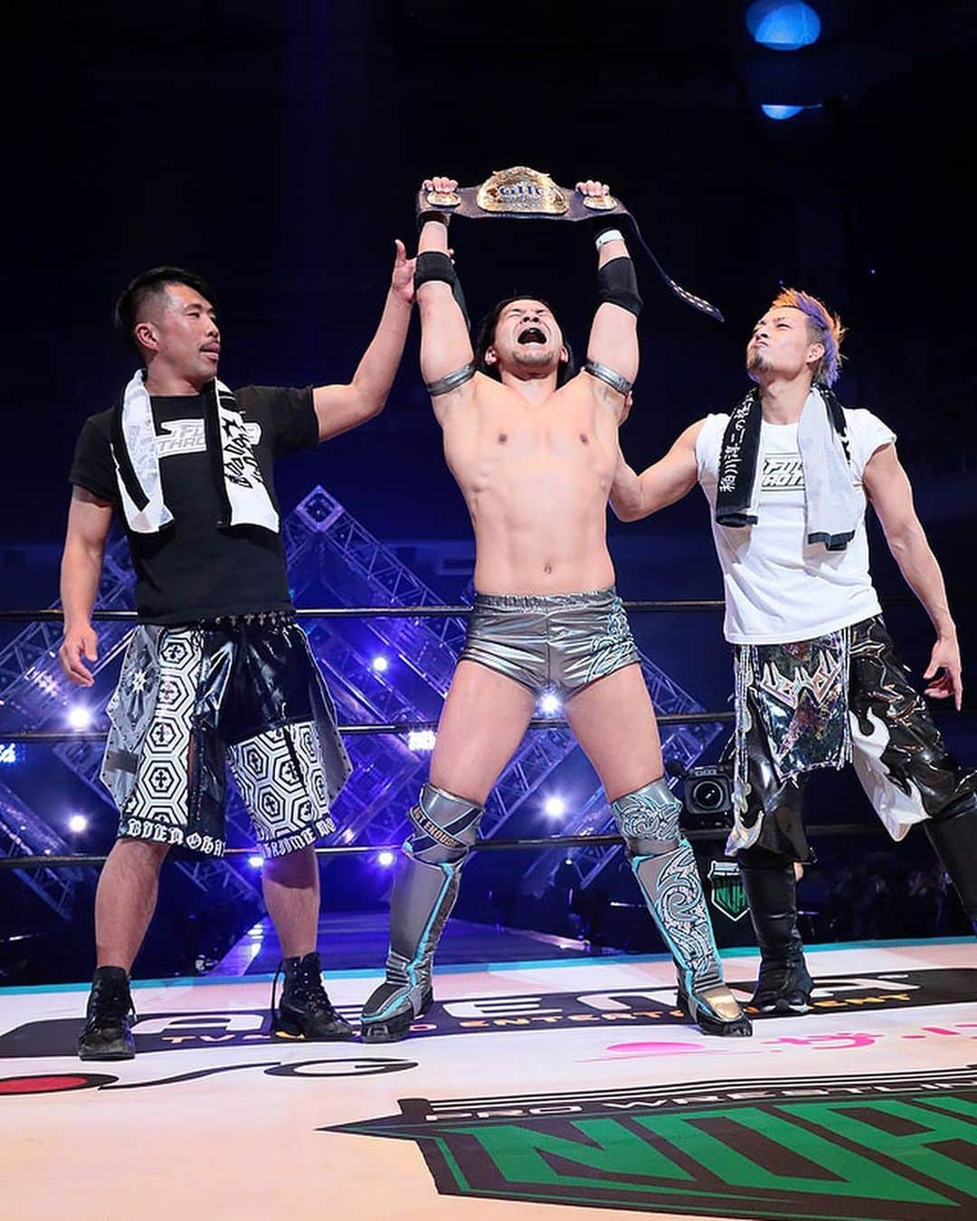 吉岡世起のインスタグラム：「GHC Jr.という証を手に入れることが出来た！ 原田大輔は強く自分の限界値を引き上げられた サポートしてくれたフルスロメンバー こんな最高の経験をさせてくれたプロレスリングNOAH 自分を信じて付いてきてくれた方々 自分を受け入れてくれた方々 全てに感謝 目指すはこのベルトが1番似合う男 #noah_ghc #ノア日本武道館」