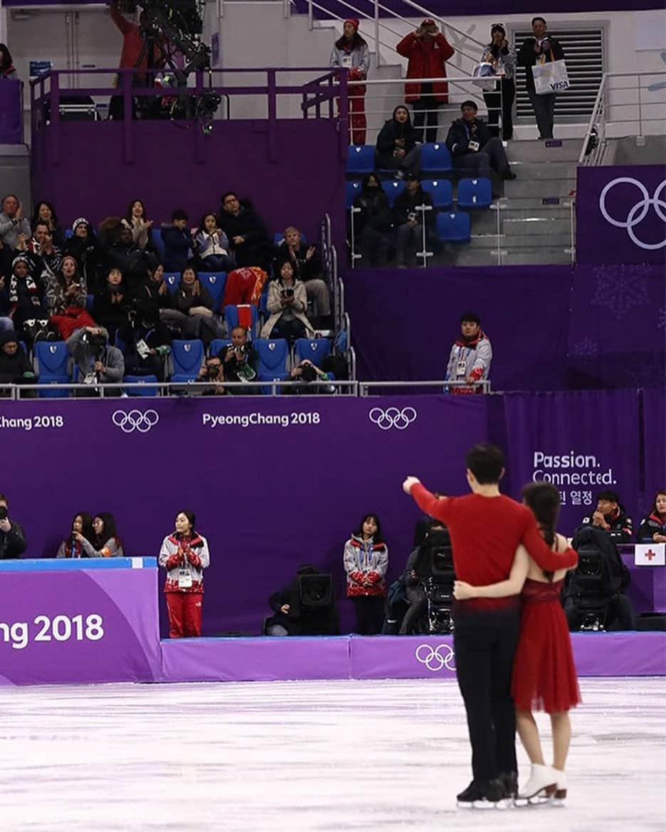 アレックス・シブタニさんのインスタグラム写真 - (アレックス・シブタニInstagram)「On this day 3 years ago, we skated our Free Dance in the Team Event at the Olympics. The Free Dance was the final segment, and it was an amazing feeling to perform well and lock in a spot on the podium. It was a high-pressure situation and our first time participating in a team competition. Challenges aside, we came together, supported one another, and were proud to earn a medal for Team USA.  📸: Richard Heathcote, Jamie Squire (Getty Images)  #pyeongchang2018 #olympics #winterolympics #teamusa #figureskating #teamevent #teamusa #shibsibs」2月13日 9時20分 - shibsibs