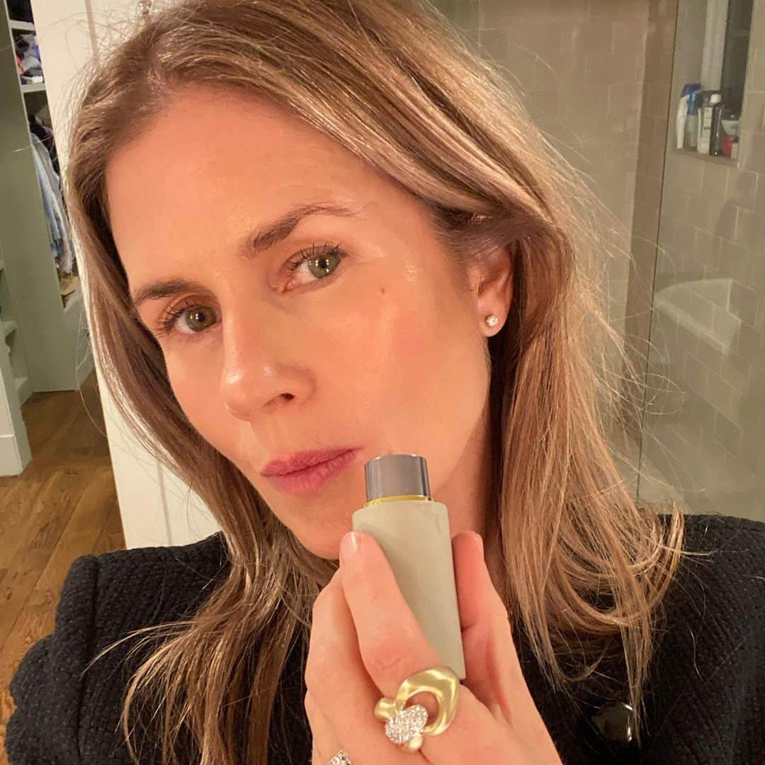 グッチ・ウェストマンさんのインスタグラム写真 - (グッチ・ウェストマンInstagram)「Getting in the mood for #valentinesday anyone ?! Love will always make the world go round ❤️ @jennablakejewelry」2月13日 9時33分 - gucciwestman