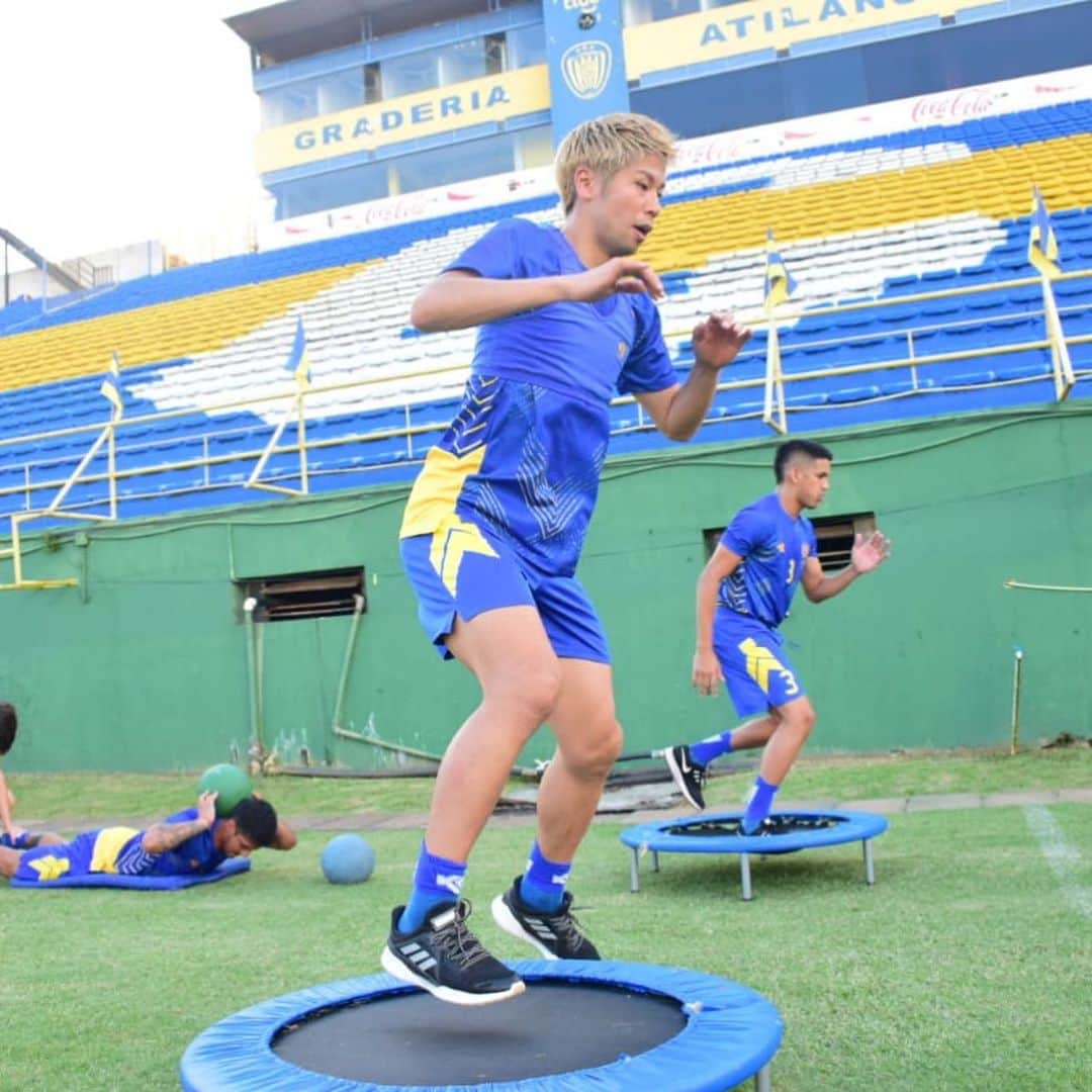 森本貴幸さんのインスタグラム写真 - (森本貴幸Instagram)「Hard Training.. #luqueño #paraguay #筋トレ#鬼#南米#パラグアイ」2月13日 9時42分 - morimototakayuki9