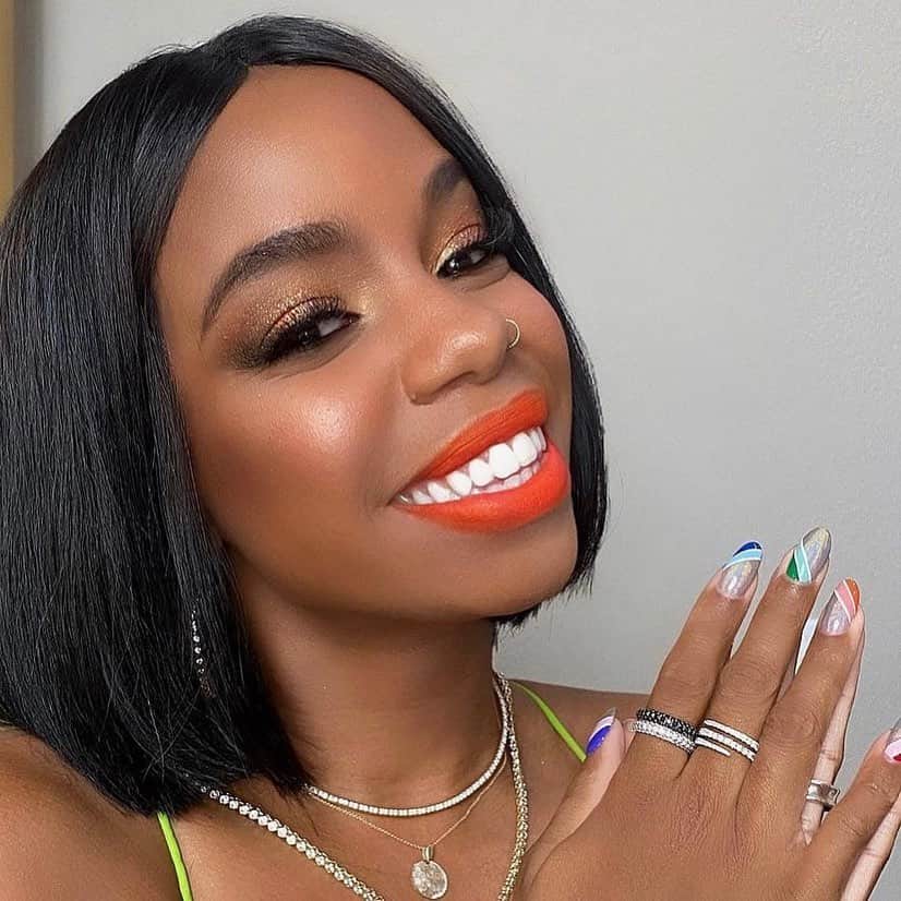 BH Cosmeticsのインスタグラム：「@thelondonhughes is lighting up the night in limted edition Lunar New Year: 2021 Edit shadows + a hit of Lunar New Year: OMG Glitter! in Gold Coin ✨ Who's celebrating today?!  🖌 MUA: @allanface  #bhlny #bhcosmetics」