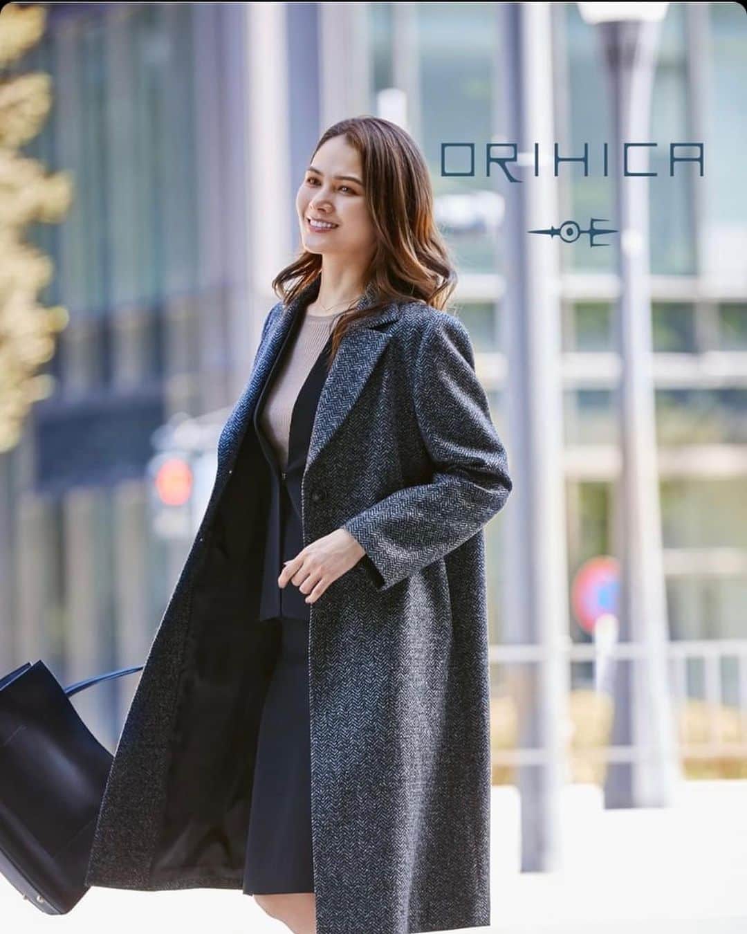 松井由貴美のインスタグラム：「* ORIHICA winter collection❄️ .  #orihica #winter #collection #suits #styling」