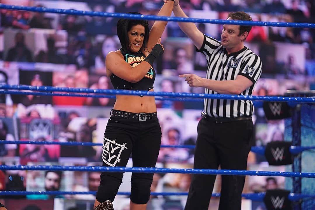 WWEさんのインスタグラム写真 - (WWEInstagram)「@itsmebayley picks up the win as @billiekaywwe was trying to make peace with the #RiottSquad! #SmackDown」2月13日 11時20分 - wwe