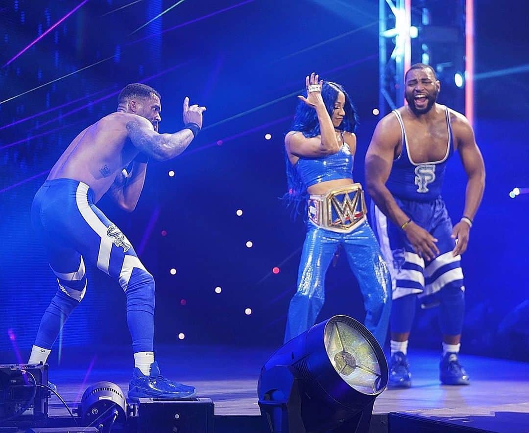 WWEさんのインスタグラム写真 - (WWEInstagram)「The #StreetProfits pick up the win and now it’s #BossTime!!! #SmackDown」2月13日 11時34分 - wwe