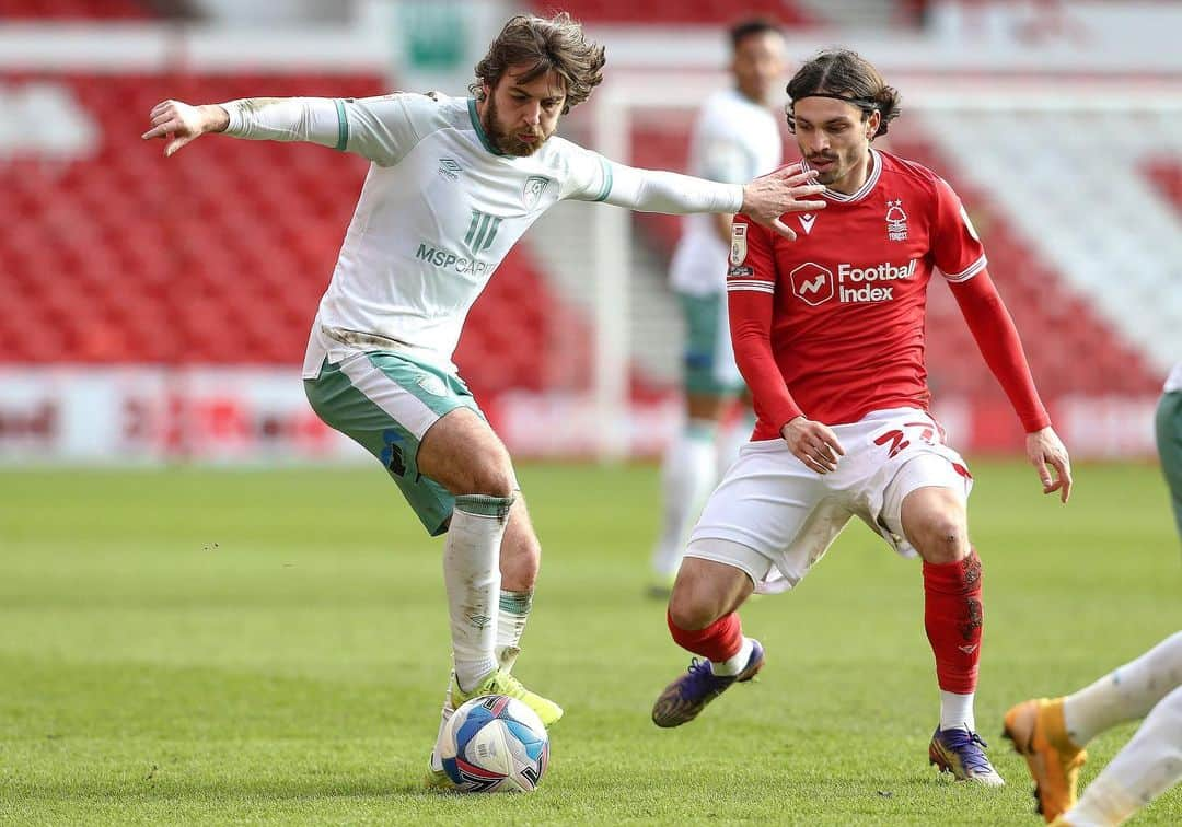 AFCボーンマスさんのインスタグラム写真 - (AFCボーンマスInstagram)「First league start for Ben Pearson! 👊 We’re level at the break. #afcb🍒」2月13日 22時22分 - afcb