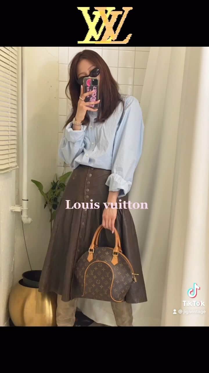 ホ・ウンジョンのインスタグラム：「Pre-Owned Louis Vuitton  지기빈티지 ,용산구 보광로 76  #지기빈티지#vintage」
