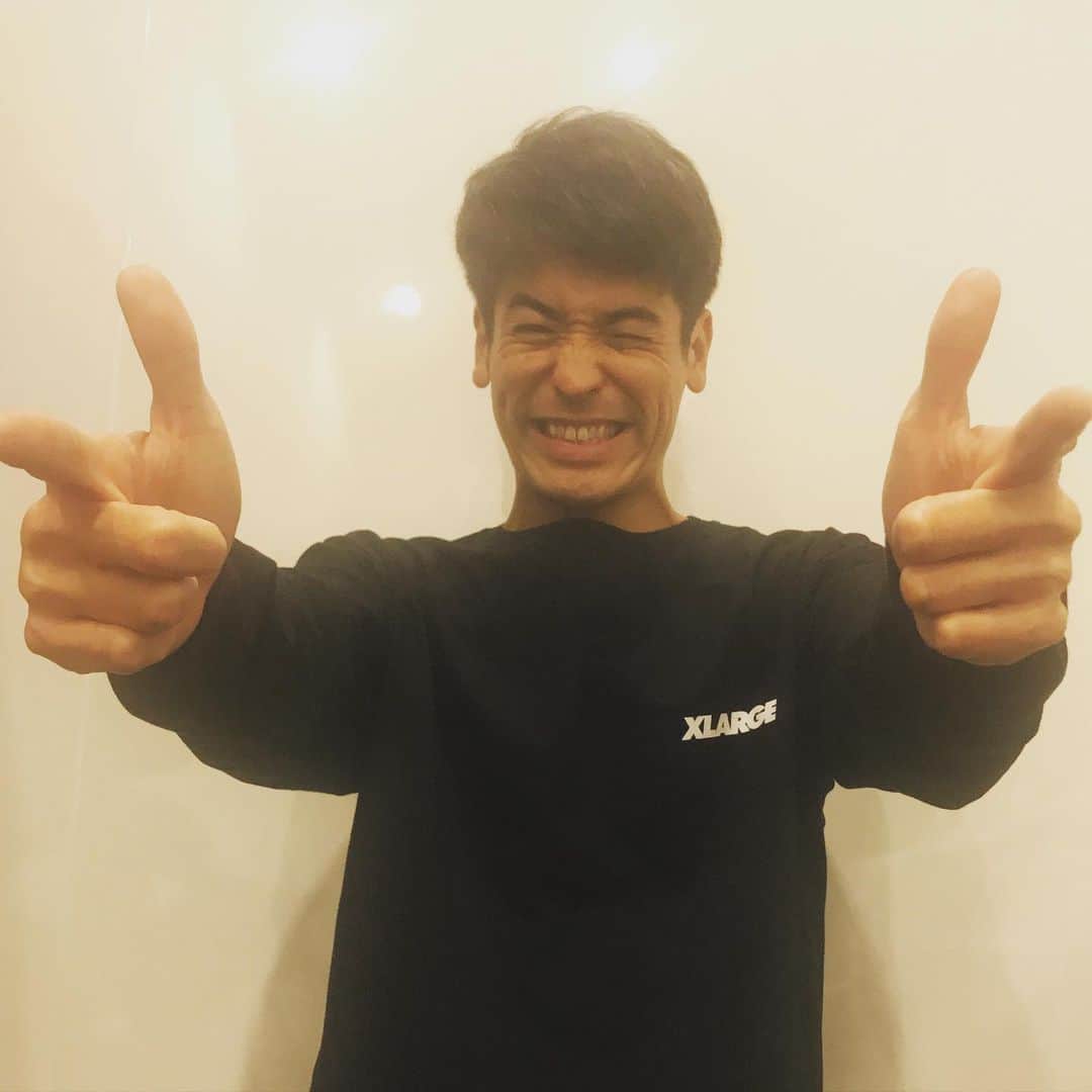 佐藤隆太のインスタグラム：「激アツなロンＴをGETぉ〜！！！🤩🔥👍  ※誰かさんから「照れ臭えからやめてくれ！」とクレームが入ったらこの投稿を消去する恐れがございます🤣  #今年の春はコレしか着ない #ロンＴオブジイヤー2021暫定１位 #街でコレ着てる人を見かけたら声かけてしまいそう #そんな勝手な親近感 #Xlarge #ワイルドスピード #聡ちゃん」