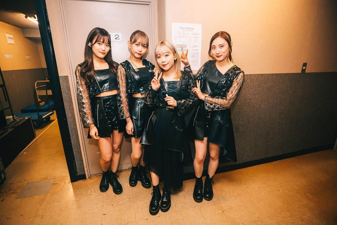 PassCode【公式】のインスタグラム：「THANK YOU!!  "STRIVE" for BUDOKAN Tour 2021 at Aichi DIAMOND HALL  いよいよ日本武道館公演に向けた全国ツアーがスタートしました！ 最高のスタートを切りました！ 今月は大阪、東京、滋賀、静岡も宜しくお願い致します😊  Photo by Shingo Tamai  #PassCode_STRIVEForBudokan  #PassCode_武道館 #南菜生 #高嶋楓 #今田夢菜 #大上陽奈子 #Yoichi #KENT #亜太 #KnockOutMonkey #Kidz #myfirststory」