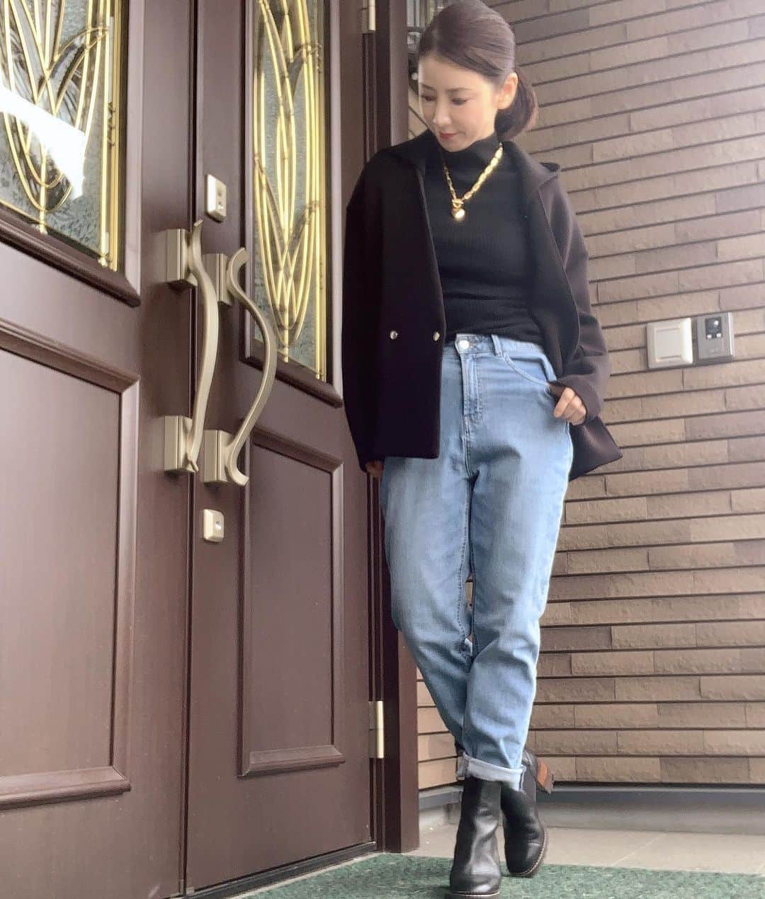 水谷雅子さんのインスタグラム写真 - (水谷雅子Instagram)「デニムコーデ✨ 今日は日中暖かいを通り越して少し汗ばむくらいでしたね🌼🌼🌼 #コーデ#ファッション #アウター#パーカージャケット#デニム #ゆったりデニム #elendeek  #ショートブーツ #seebychloe  #水谷雅子#水谷雅子beautybook50の私」2月13日 21時15分 - mizutanimasako