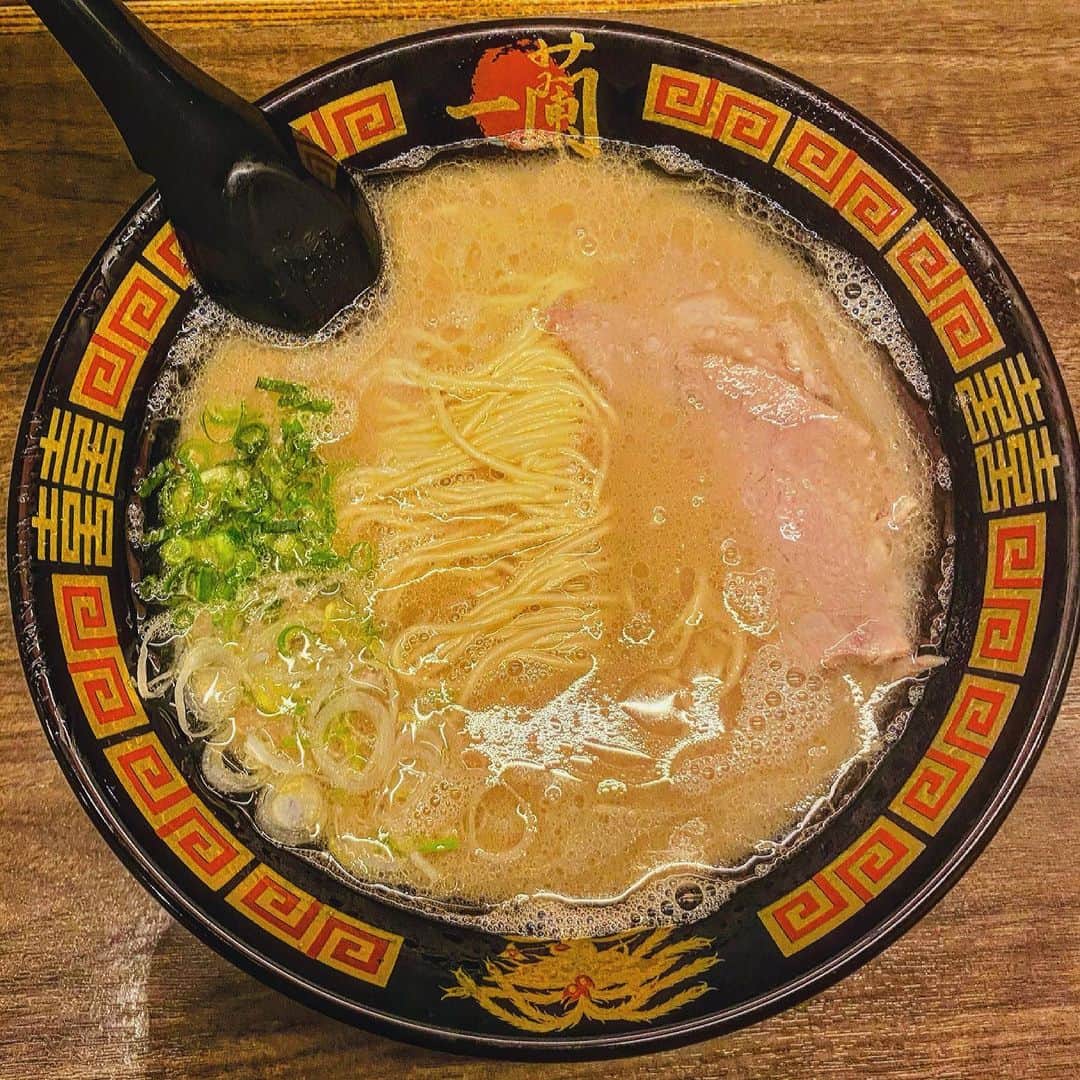 横山統威さんのインスタグラム写真 - (横山統威Instagram)「美味すぎワロタ🍜」2月13日 21時18分 - m9_toy