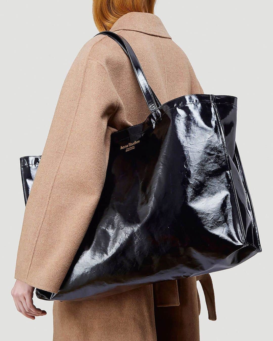 エルエヌシーシーのインスタグラム：「Embrace Acne Studios' off-kilter aesthetic displayed throughout the label's latest offering of ready-to-wear and accessories. @acnestudios」