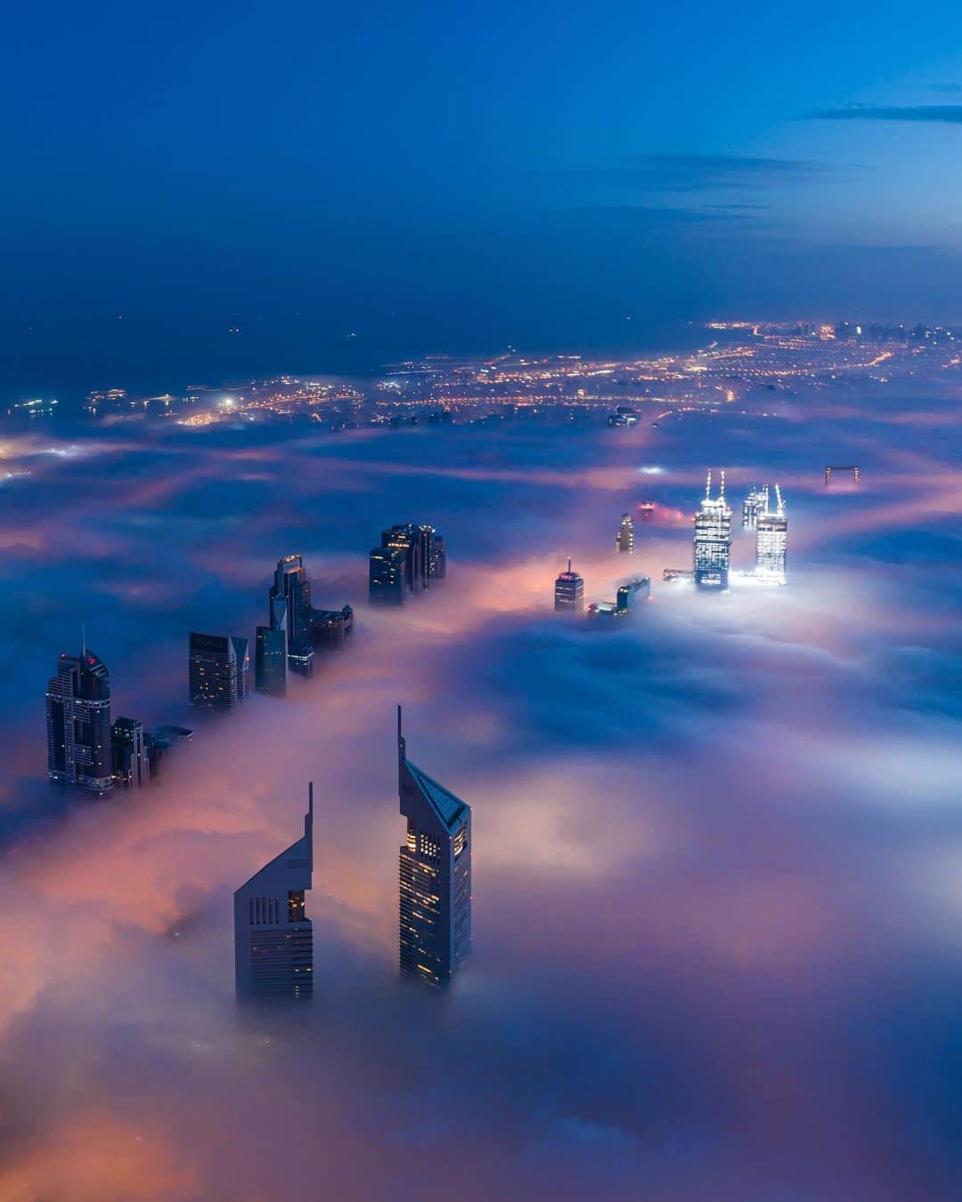 ドバイのインスタグラム：「#Dubai #دبي」