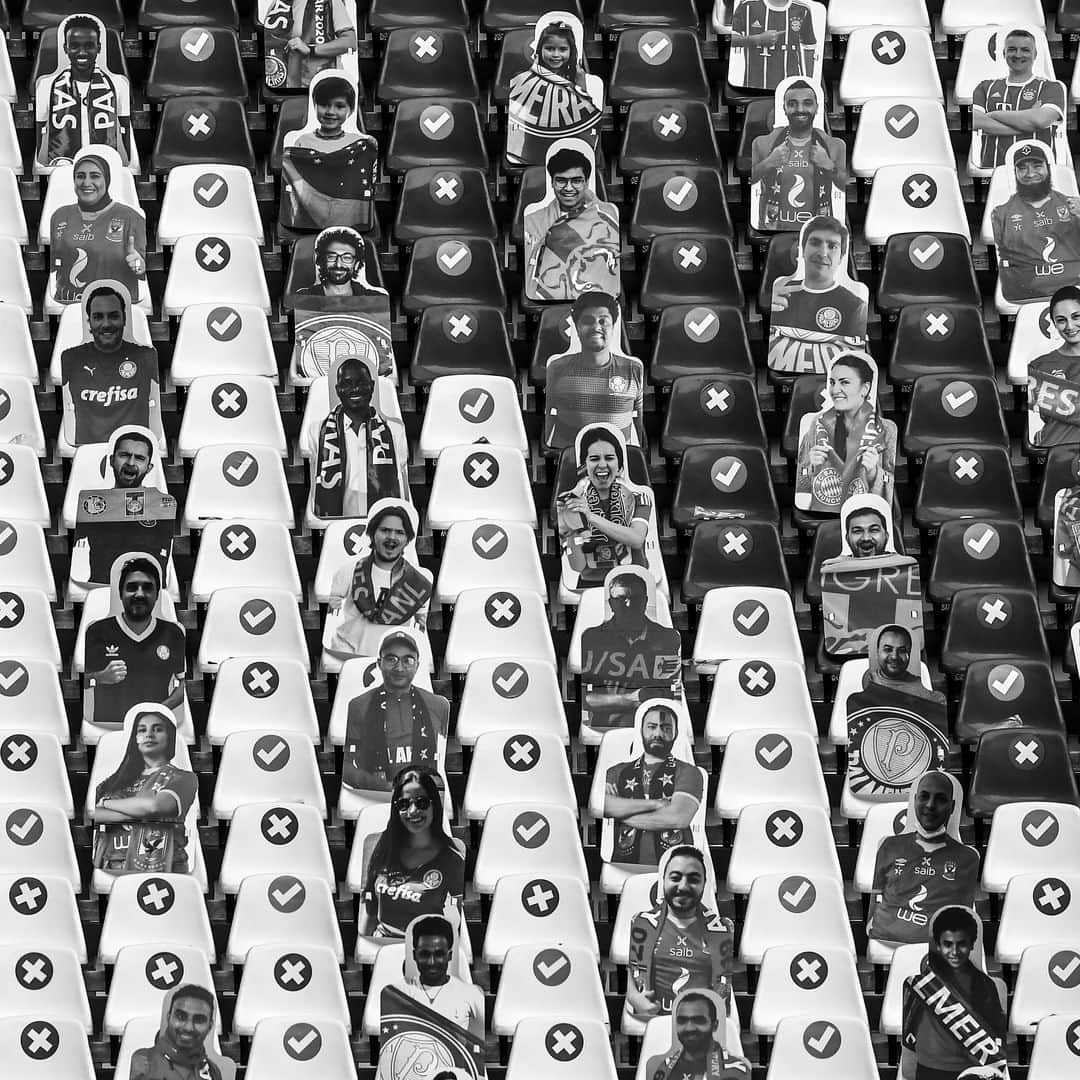 FIFAワールドカップさんのインスタグラム写真 - (FIFAワールドカップInstagram)「Raw. Beautiful. Bold.  The #ClubWC from a different point of view.  📷 @davidramosgetty」2月13日 21時30分 - fifaworldcup