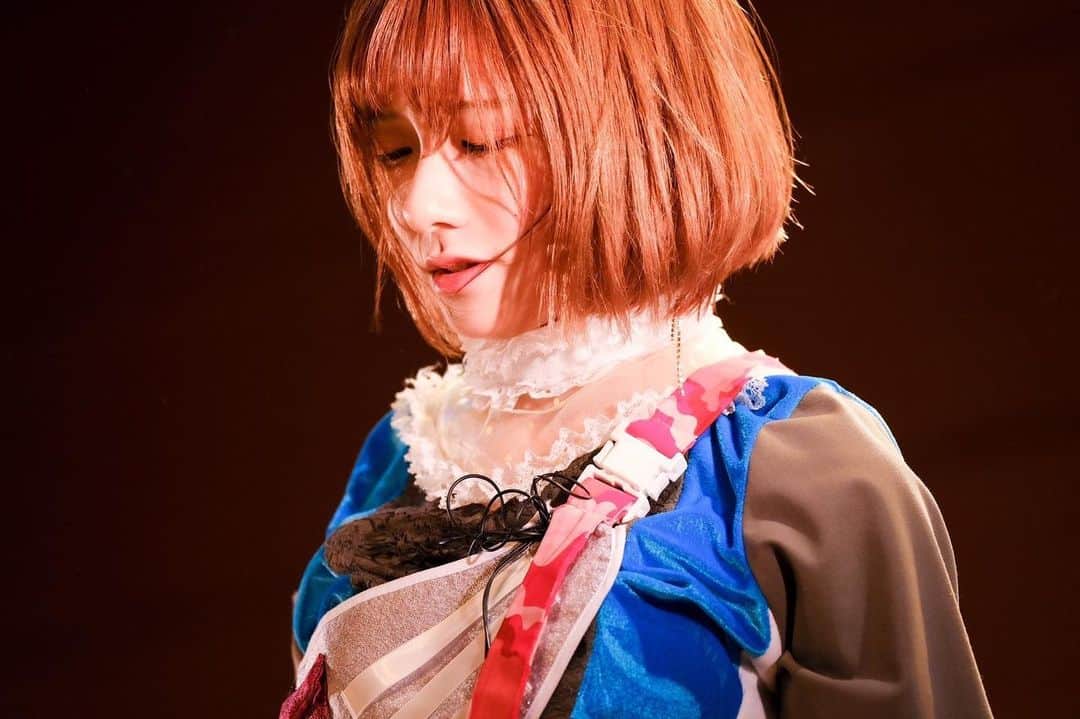のインスタグラム：「自由に生きることの大変さ」