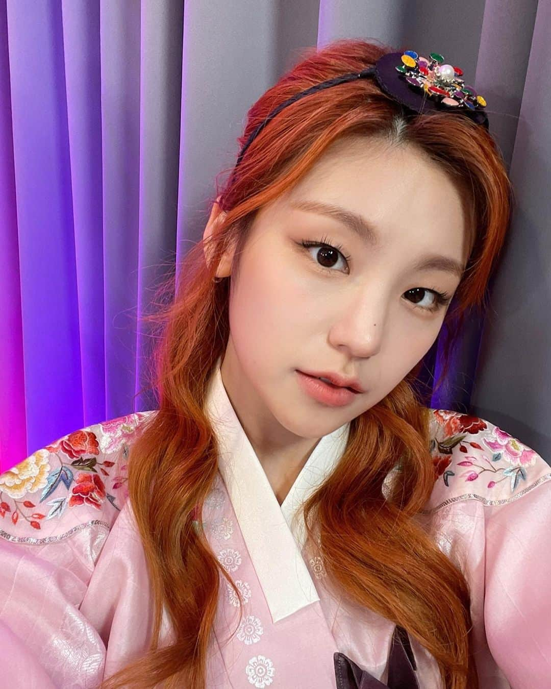 ITZYさんのインスタグラム写真 - (ITZYInstagram)「다시 한번 happy 복복복🥰」2月13日 21時46分 - itzy.all.in.us