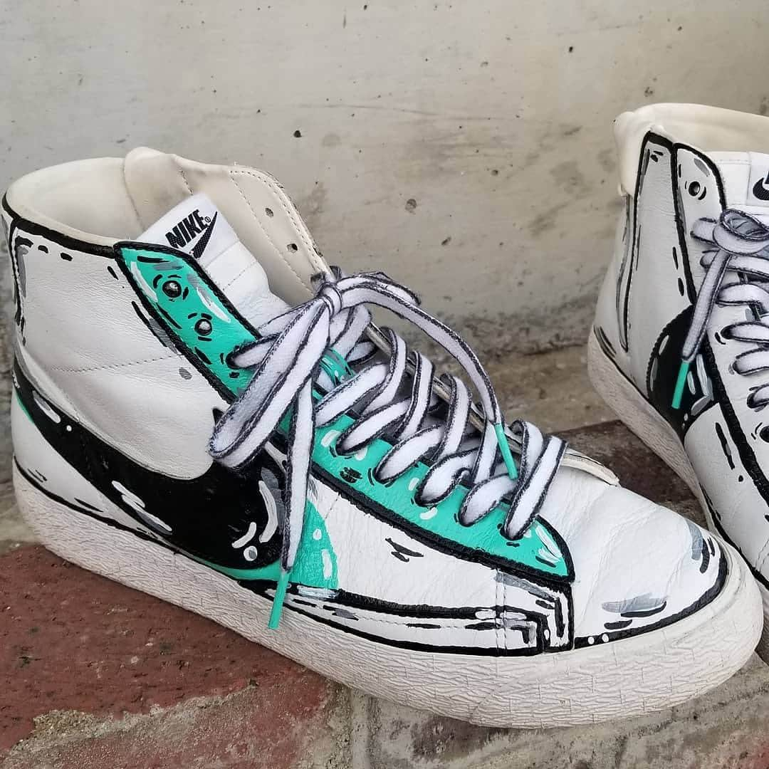 青木剛さんのインスタグラム写真 - (青木剛Instagram)「Sneaker paint custom. Cartoon-ver. 鹿嶋で、洋服の創作など、一緒に活動をしている友人、@ametara1001 さんに、 スニーカーをカスタムしてもらいました！ Cartoonという手法みたいで、 仕上がりにびっくりしました！ 今度、僕も指導してもらいたいと思います🙏 #XV #TA #nike #sneaker #paint #custom #cartoon #fashion #instagood #鹿嶋市 #感謝」2月13日 21時39分 - takeshiaoki15