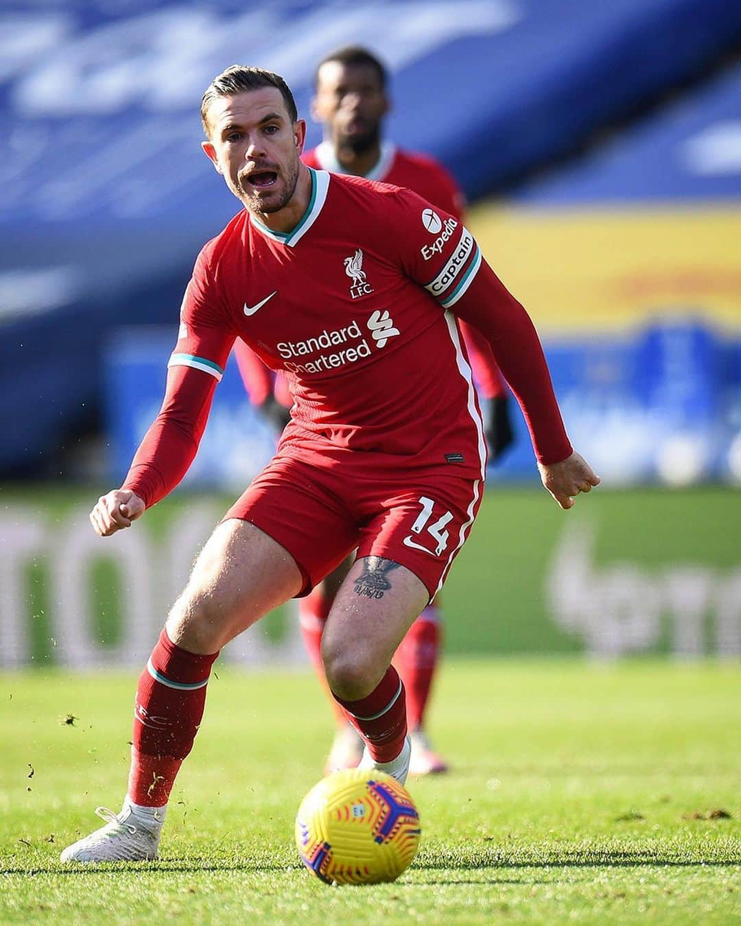 リヴァプールFCさんのインスタグラム写真 - (リヴァプールFCInstagram)「3️⃣0️⃣ minutes played - COME ON REDS! #LFC #Liverpool #LiverpoolFC #PremierLeague #LEILIV」2月13日 22時04分 - liverpoolfc