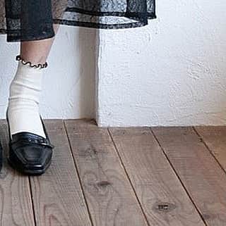 LEBECCA boutique Vintageのインスタグラム：「.﻿ ﻿ 2月14日の夜、LEBECCA boutiqueより﻿ 皆さまに【特別な】お知らせがございます。﻿ ﻿ どうぞお楽しみに🥀﻿ ﻿ ﻿ #LEBECCAboutique」