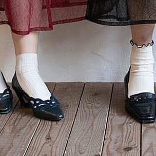 LEBECCA boutique Vintageのインスタグラム：「.﻿ ﻿ 2月14日の夜、LEBECCA boutiqueより﻿ 皆さまに【特別な】お知らせがございます。﻿ ﻿ どうぞお楽しみに🥀﻿ ﻿ ﻿ #LEBECCAboutique」