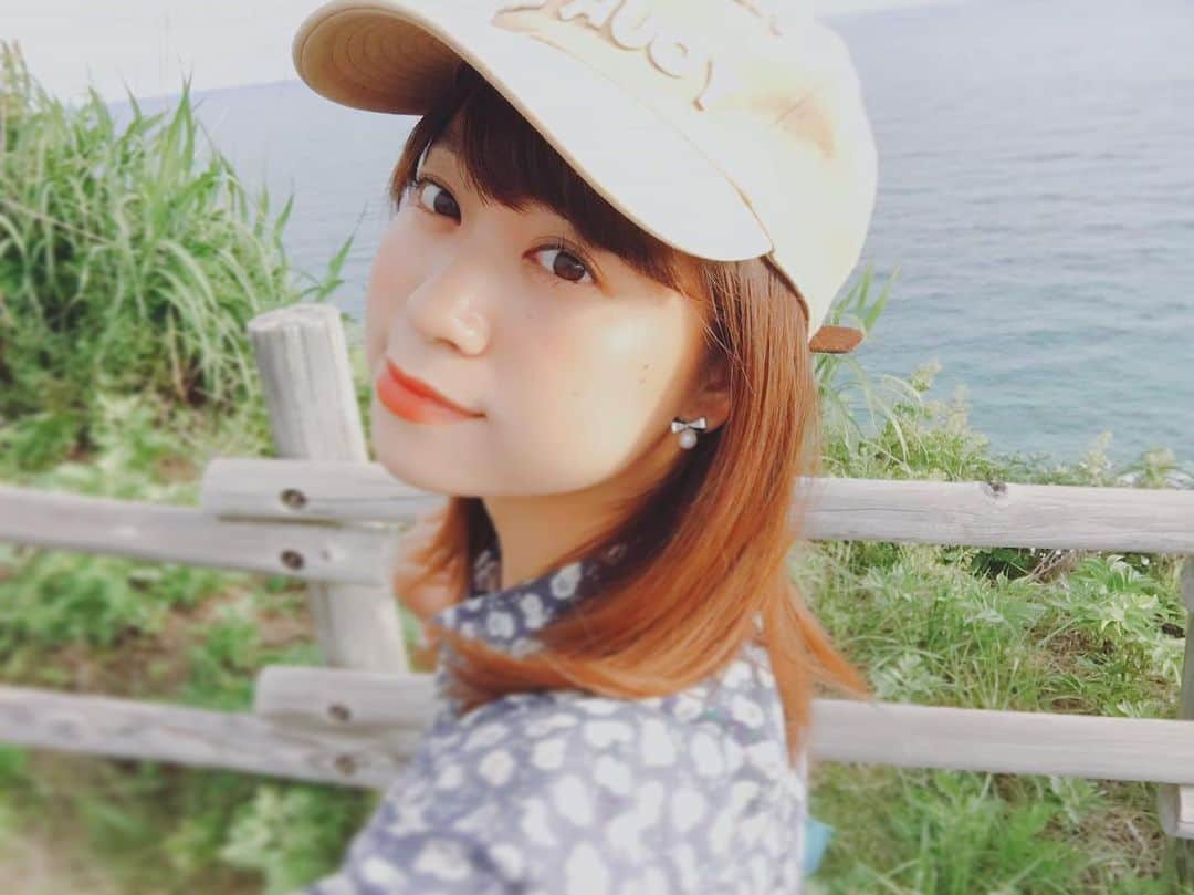 渡辺梨夏子さんのインスタグラム写真 - (渡辺梨夏子Instagram)「ぽかぽか陽気で嬉しくなる〜 明日はもっとあったかくなりそうですね！  最近は友達がお母さんになったりお誕生日を迎えたりで気持ちもあったかくなる場面がたくさんあったな🤱💐バレンタインウイークは、色んな形でチョコやお菓子交換するのも楽しい！手作りするのは見送ったけど（笑）  #めも#ひとりごと」2月13日 22時21分 - riiiico462