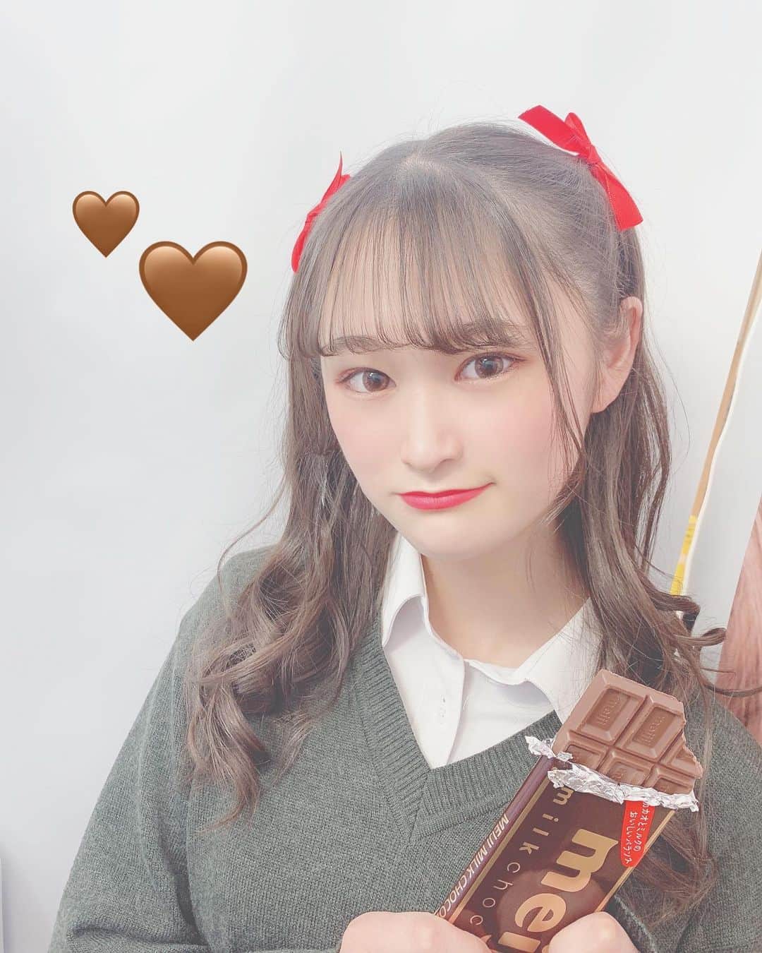れなのインスタグラム：「. chocolate🤎🤍🤎 ・ ・ #chocolate #choco #chocolatelover #チョコレート #チョコ #板チョコ #meiji #明治 #ハーフツイン #放課後jk #放課後 #jkブランド #jk #jkの素敵な思い出 #ljk #ljkの素敵な思い出 #ljkブランド #ljk終了のお知らせ #アイドル #静岡 #shizuoka #ロザリオクロス」