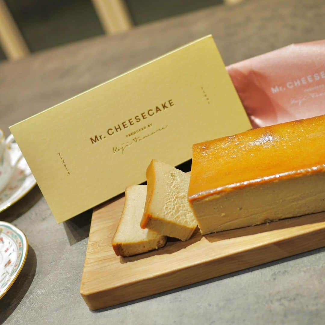 徳永悠平のインスタグラム：「何度食べても感動します👍👍👍 いつもありがとうございます❗️ #mrcheesecake」