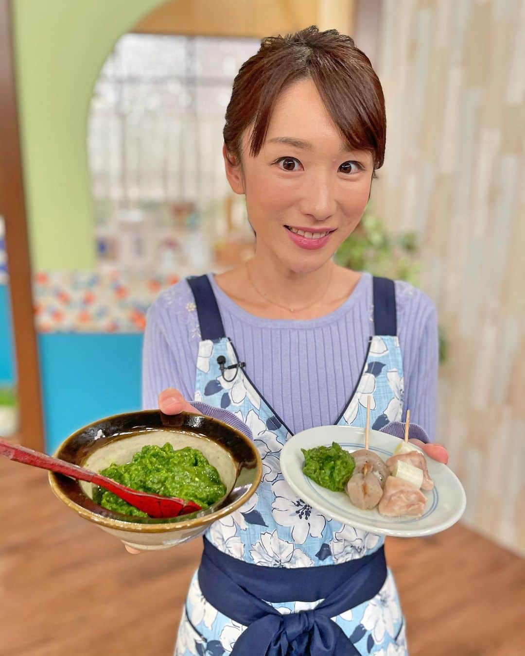 堂真理子さんのインスタグラム写真 - (堂真理子Instagram)「今朝の「おかずのクッキング」のねぎ味噌おでんと雑炊の作り方、いかがでしたか？？🍢 ねぎ味噌は何にでも合うので重宝しますね😊  　今日の東京は、ポカポカ陽気ですね☀️  　☆エプロン… #Afternoon Tea LIVING ☆ニット… #LAISSE PASSE ☆スカート… #Debut de Fiore   #おかずのクッキング　#料理　#おでん　#ねぎ　#ねぎ味噌 　#テレビ朝日　#堂真理子　#テレビ朝日　#アナウンサー　#アナウンサー衣装」2月13日 13時42分 - mariko_do