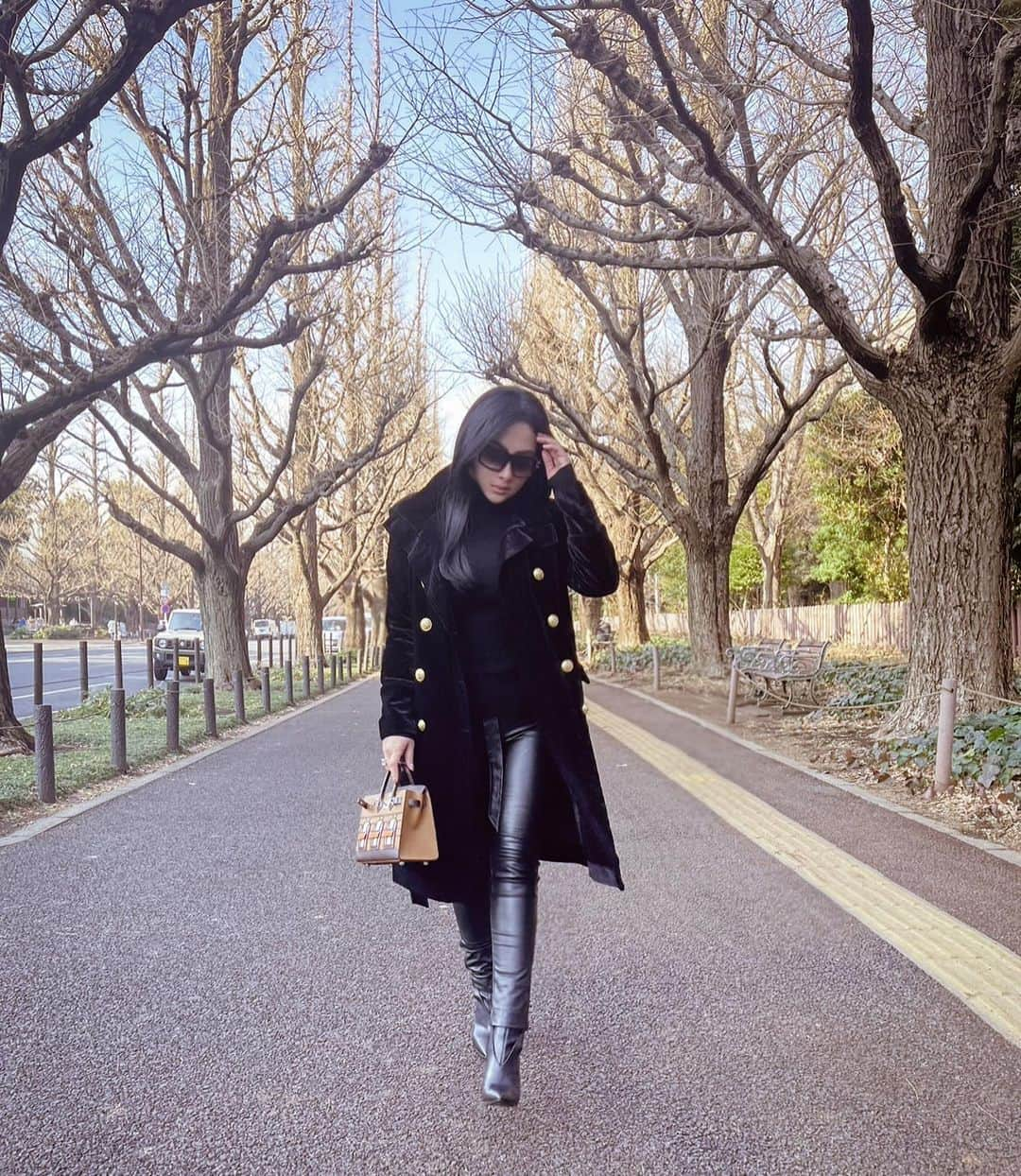 Syahriniのインスタグラム：「• Such A Lovely Day In Tokyo !  ________________ 𝓢𝓨𝓡 _______________  #PrincesSyahrini #Winter_February2021 #Tokyo_Japan」