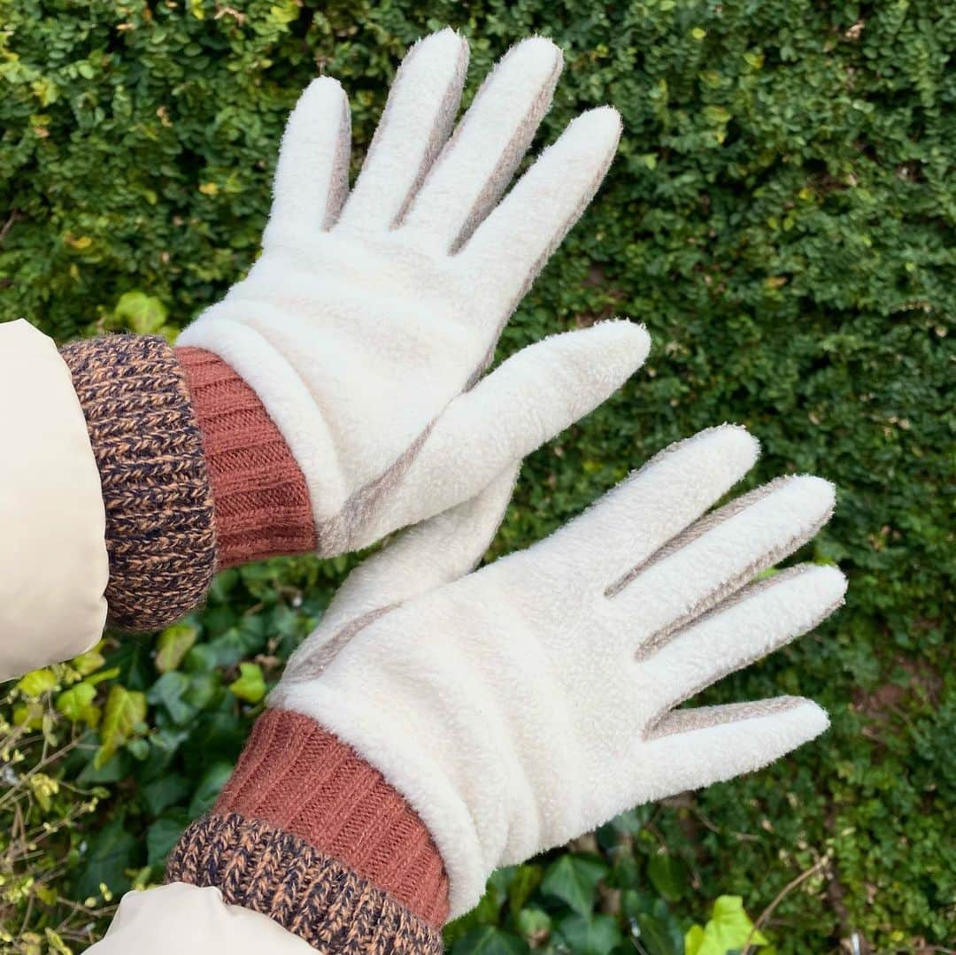 大寺かおりさんのインスタグラム写真 - (大寺かおりInstagram)「東京で見っけ🧤 ロケで何度も行った 香川県東かがわ市の手袋🤍 可愛い💕 . 手袋の町と言われる東かがわ市。 . 自分で取材して、 自分の目で見て、耳で聞いて、 直接魅力に触れたものは 何年経っても特別☺️ . だから東京で出会うと つい買いたくなってしまう🧡 . . . #香川 #東かがわ市 #手袋 #可愛い #fashion」2月13日 14時55分 - kaori_ootera