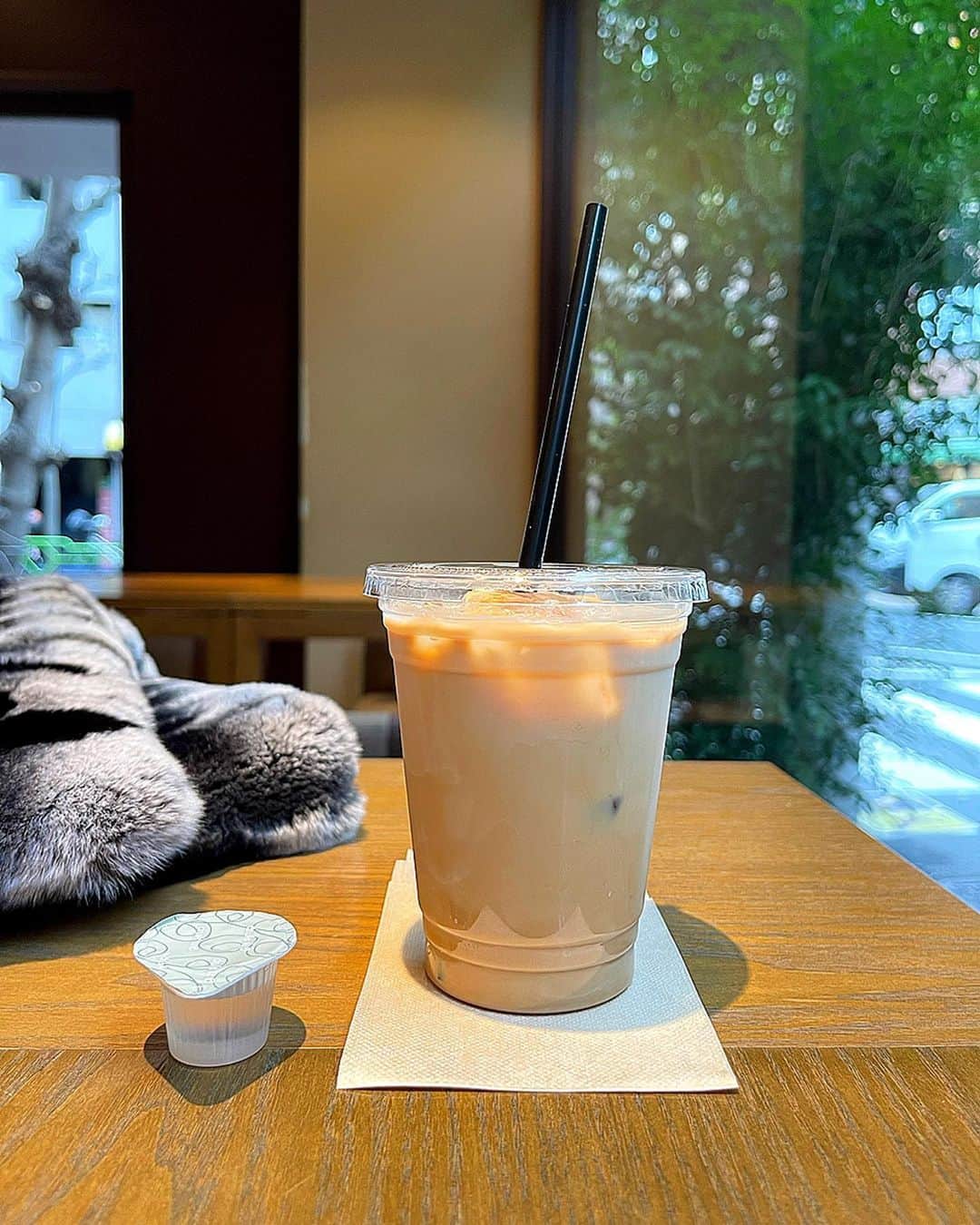 のインスタグラム：「Sometimes it's necessary to while taking a break and recheck where the way to our destination💋」