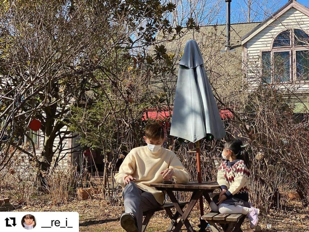 のインスタグラム：「家族で白鳥を見に行った時の写真。 春はもうすぐそこまで来てますな。」