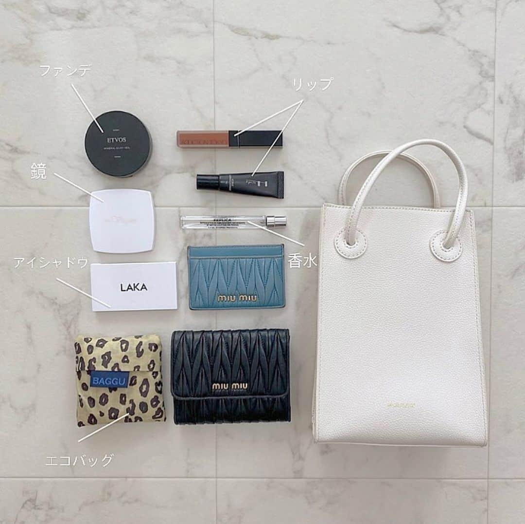 のインスタグラム：「ㅤㅤㅤㅤㅤㅤㅤㅤㅤㅤㅤㅤㅤ ㅤㅤㅤㅤㅤㅤㅤㅤㅤㅤㅤㅤㅤ ˗ˏˋ ナイスクラップのminiバッグ´ˎ˗ㅤㅤㅤㅤㅤㅤㅤㅤㅤㅤㅤㅤㅤㅤㅤㅤㅤㅤㅤㅤㅤㅤㅤㅤㅤㅤㅤ  🏷#139920330 ¥3,900+tax _________________________.... ㅤㅤㅤㅤㅤㅤㅤㅤㅤㅤㅤㅤㅤㅤㅤㅤㅤㅤㅤㅤㅤㅤㅤㅤㅤㅤ  ㅤㅤㅤㅤㅤㅤㅤㅤㅤㅤㅤㅤㅤ ミニなのにたくさん入る🦢 ナイスクラップのminiバッグ❤︎ㅤㅤㅤㅤㅤㅤㅤㅤㅤㅤㅤㅤㅤ ㅤㅤㅤㅤㅤㅤㅤㅤㅤㅤㅤㅤㅤㅤㅤㅤㅤㅤㅤㅤㅤㅤㅤㅤㅤㅤ 荷物コンパクト女子を 目指そう🍓 ㅤㅤㅤㅤㅤㅤㅤㅤㅤㅤㅤㅤㅤㅤㅤㅤㅤㅤㅤㅤㅤㅤㅤㅤㅤㅤ ㅤㅤㅤㅤㅤㅤㅤㅤㅤㅤㅤㅤㅤ ㅤㅤㅤㅤㅤㅤㅤㅤㅤㅤㅤㅤㅤ ㅤㅤㅤㅤㅤㅤㅤㅤㅤㅤㅤㅤㅤ \\🦋只今shop,onlineshopにて 発売中🦋//ㅤㅤㅤㅤㅤㅤㅤㅤㅤㅤㅤㅤㅤㅤㅤㅤㅤㅤㅤㅤㅤㅤㅤㅤㅤㅤ ㅤㅤㅤㅤㅤㅤㅤㅤㅤㅤㅤㅤㅤ  ㅤㅤㅤㅤㅤㅤㅤㅤㅤㅤㅤㅤㅤ ㅤㅤㅤㅤㅤㅤㅤㅤㅤㅤㅤㅤㅤ #ナイスクラップ #niceclaup #コーディネート#ootd #coordinate #ナイスクラップのコーデ #ナイス女子 #myナイスㅤ #bag#バッグの中身 #バッグ #置き画 #置き画倶楽部 #おきがくらぶ  #おきが倶楽部」