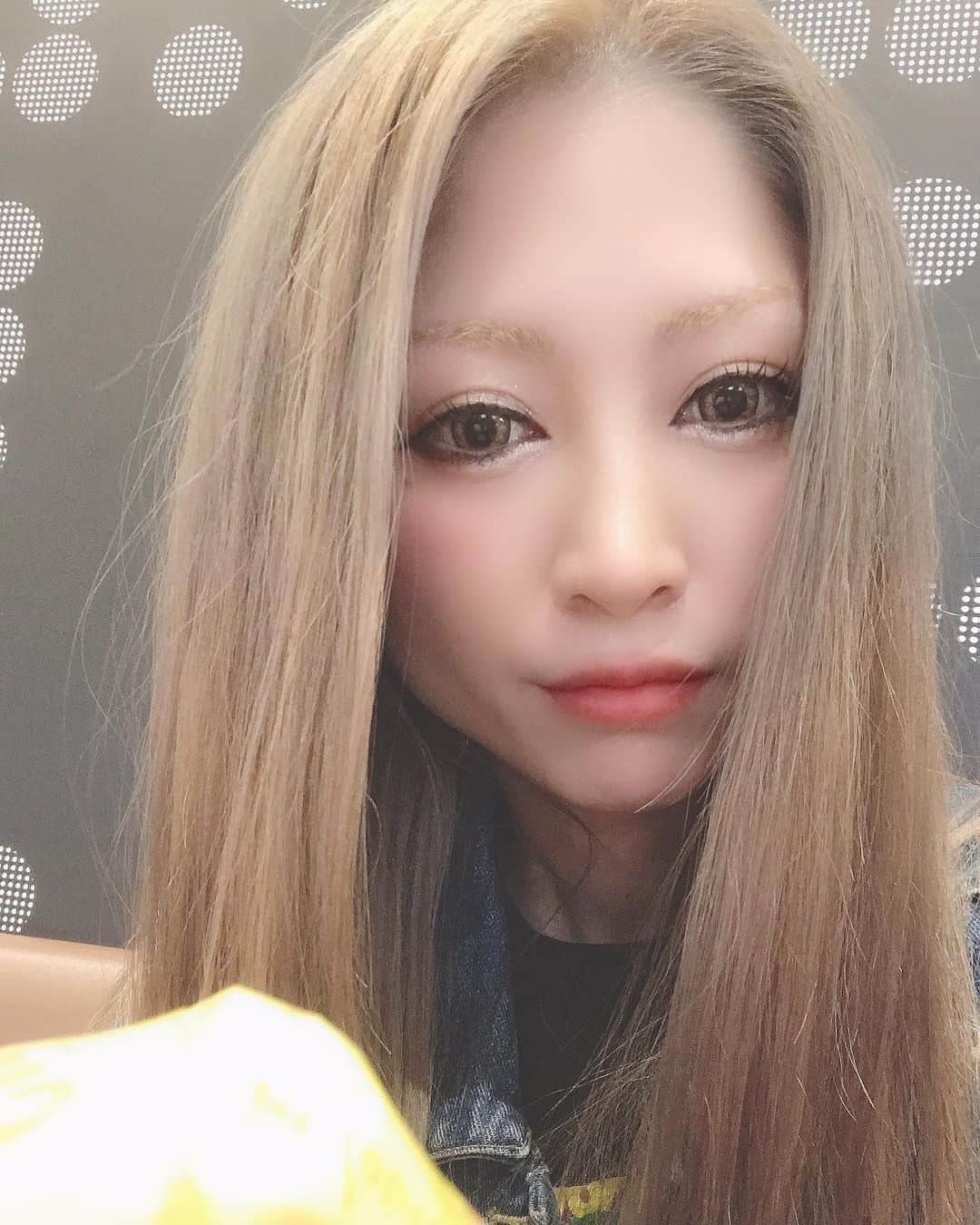 一井悠理さんのインスタグラム写真 - (一井悠理Instagram)「自まつ毛メイク🥰 なんか慣れないけど、楽🤭 #パリジェンヌ #マスカラだけ #アイラインはもっとナチュラルがいいな」2月13日 16時31分 - yuripoyo.1212