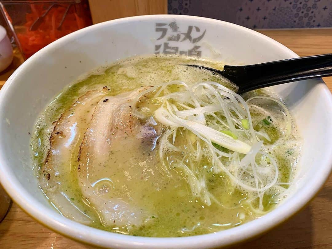 生田千秋さんのインスタグラム写真 - (生田千秋Instagram)「過去写真📷 #ラーメン海鳴 こういうラーメンもあるんだとお勉強🍜 ラーメンジェノバ初めて食べたけど﻿ 美味しかったです🥰﻿  ﻿ #まえちー #ラーメンジェノバ #福岡」2月13日 16時42分 - maechi_0815