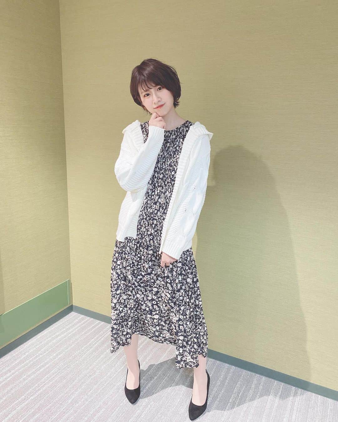 佐藤朱のインスタグラム：「ワンピース衣装久しぶり〜☺️ . #サタデーウォッチン #衣装」