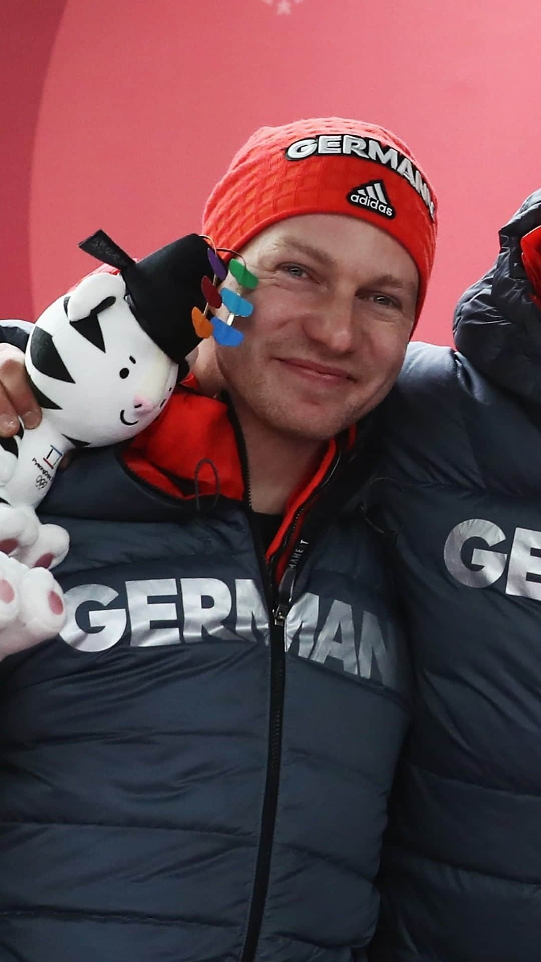 オリンピックチャンネルのインスタグラム：「🇩🇪 Francesco Friedrich is the most successful bobsledder in World championship and World Cup 🏅.  What makes the double Olympic champion so dominant?  @IBSFsliding @sportdeutschland @frafrie1990  @bobteam.friedrich」